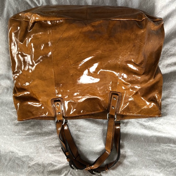 Club Monaco Tan Patent Tote - Picture 3 of 16